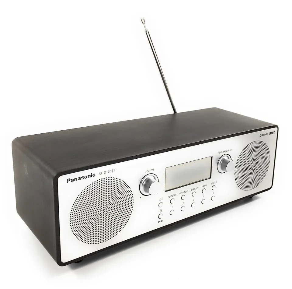 panasonic-rf-d100bt-radio-digitale-dab-fm-vintage-con-bluetooth-aux-sveglia-bass image 1