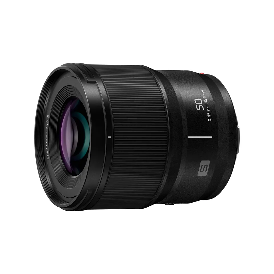 panasonic-lumix-s-s50-50-mm-f1-8-obiettivo-full-frame-lumix-s-apertura-luminosa- image 1