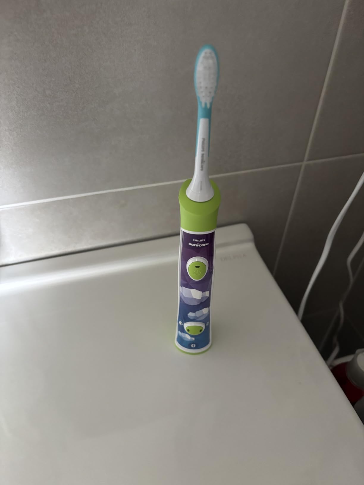 Mio figlio si lava i denti senza litigi