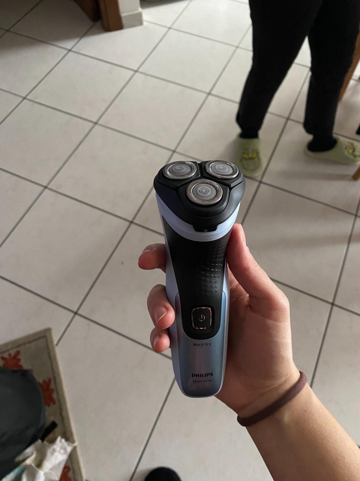 Buon rasoio ma presa USB non inclusa come pensavo