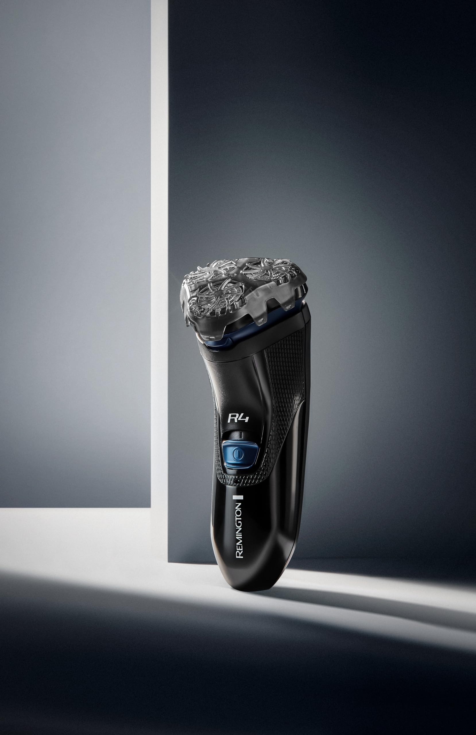 remington-r4002-rasoio-elettrico-rotante-style-series-r4-21-lame-a-doppio-anello image 2