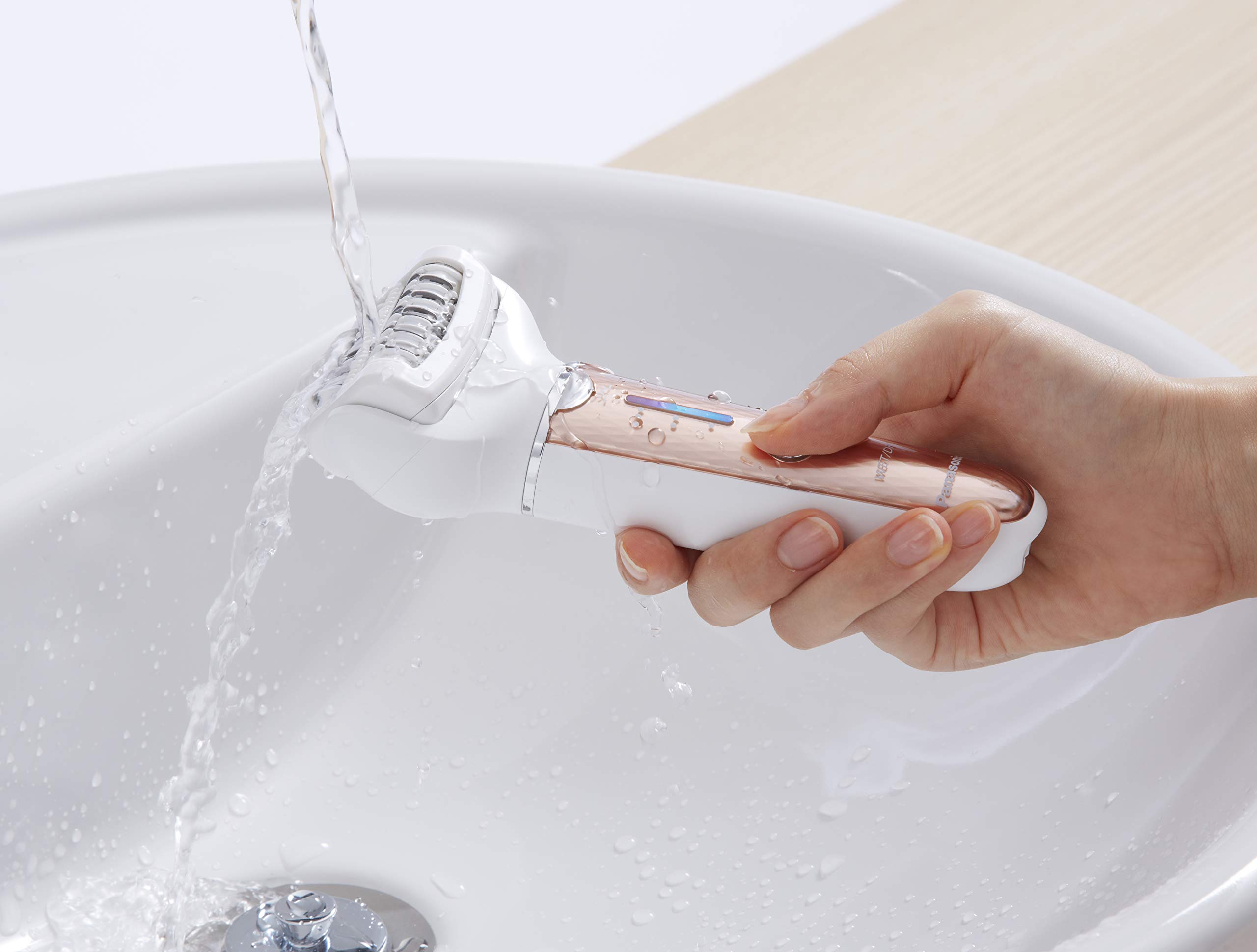 panasonic-es-el8a-p503-epilatore-wet-dry-con-accessorio-pedicure-testina-flessib image 8