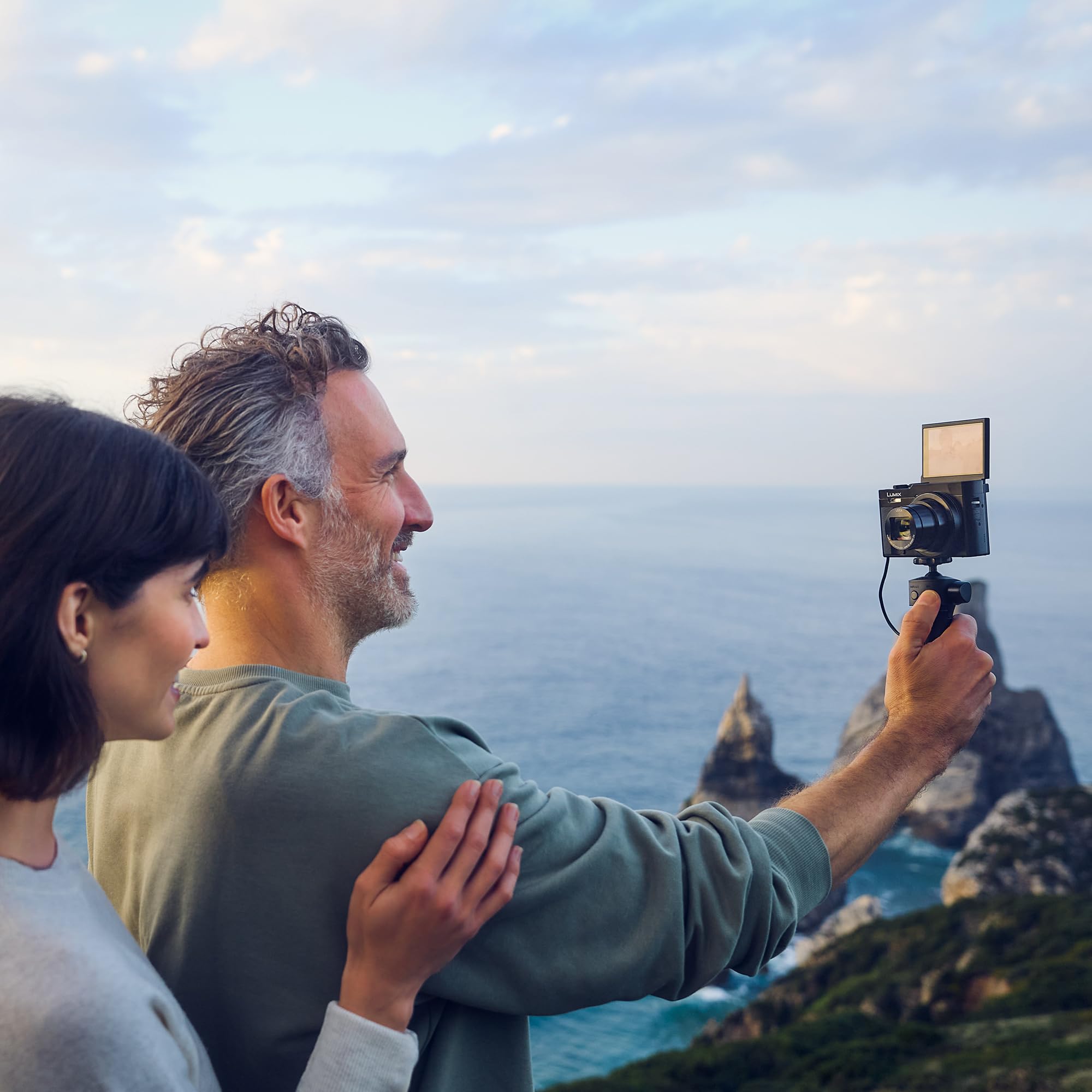 panasonic-lumix-dc-tz99e-k-fotocamera-compatta-da-viaggio-4k-con-obiettivo-leica image 7