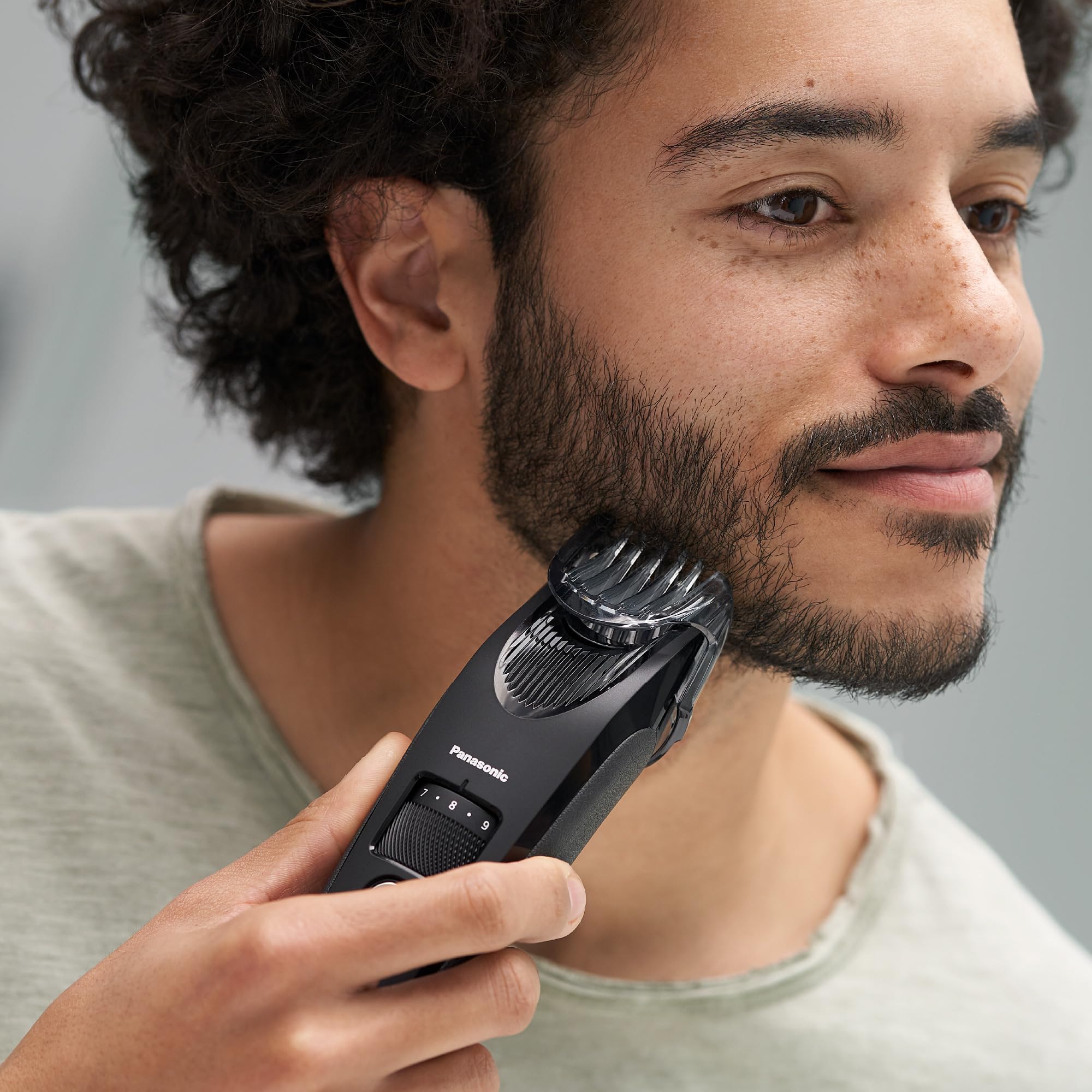panasonic-er-sb40-k803-regolabarba-professionale-cordless-ipx7-con-motore-linear image 3